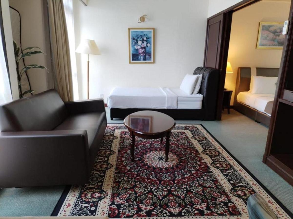 Suites At Times Square Kl กัวลาลัมเปอร์ ภายนอก รูปภาพ