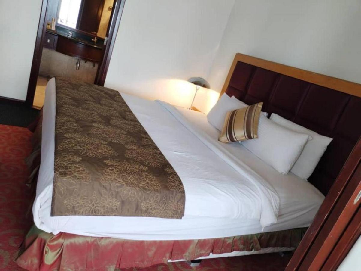 Suites At Times Square Kl กัวลาลัมเปอร์ ภายนอก รูปภาพ