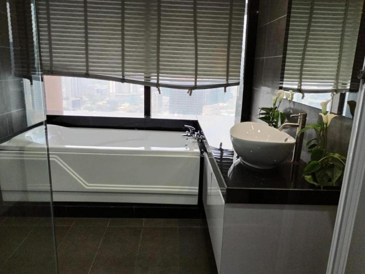 Suites At Times Square Kl กัวลาลัมเปอร์ ภายนอก รูปภาพ